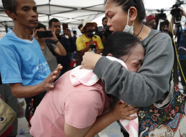 کمبود شدید کمک‌های اولیه در میانمار و تقاضای توقف درگیری‌های نظامی در مناطق زلزله‌زده