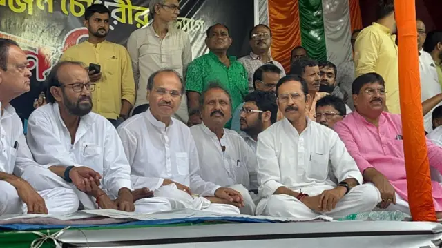 अधीर रंजन चौधरी और शुभंकर सरकार