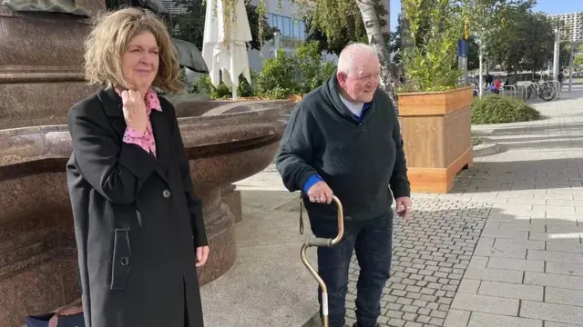 مارگریٹ ہمفریز کے ساتھ مائیکل