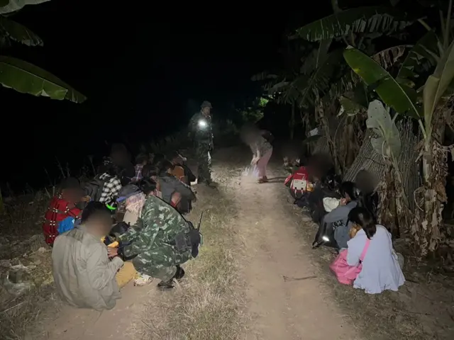 ชาวเมียนมาถูกจับกุม