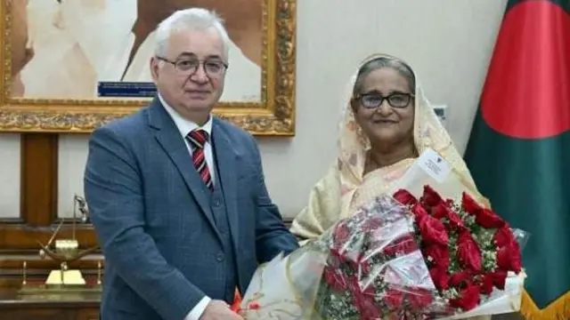 আওয়ামী লীগ বিজয়ী হওয়ায় শেখ হাসিনাকে অভিনন্দন জানান রাশিয়ার রাষ্ট্রদূত আলেক্সান্ডার ভিকেন্তিয়েভিচ মান্টিটাস্কি