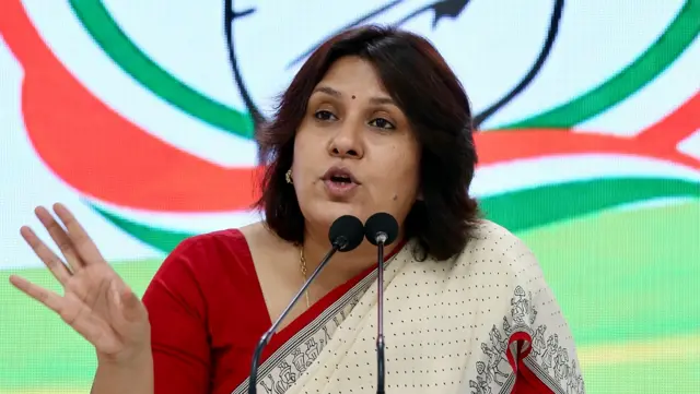 सुप्रिया श्रीनेत