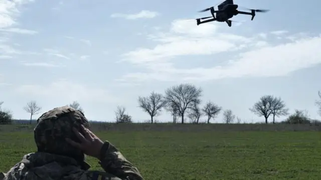 طائرة مُسيّرة 