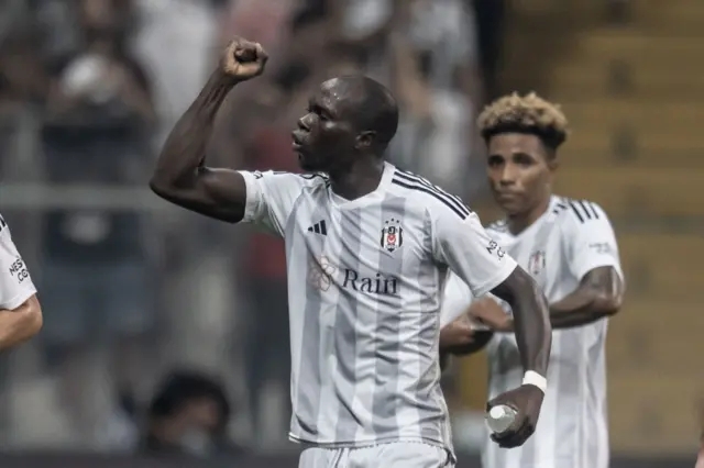 Beşiktaş, Dinamo Kiev'i eledikten sonra gruplara kalmıştı