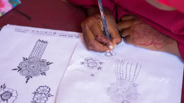 Naqshada cilaanka uu u kala baxo 