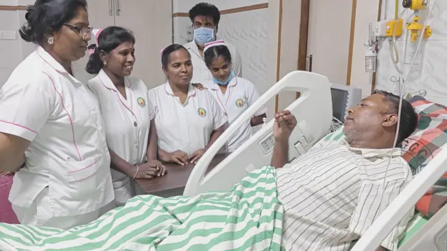 சென்னை ராஜிவ் காந்தி அரசு மருத்துவமனையில் சிகிச்சை பெற்று வரும் சசிகாந்த் செந்தில். 