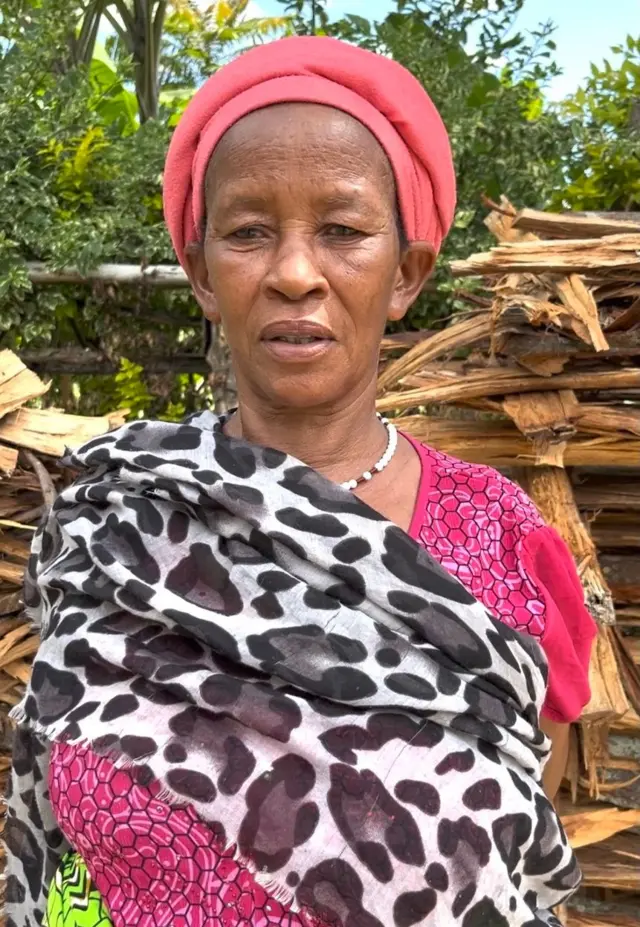 Scholastica yarokotse wenyine mu muryango w'abantu umunani bavukanaga n'ababyeyi babo