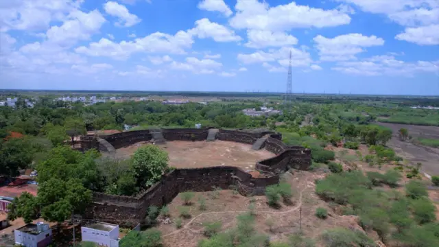 கமுதி கோட்டை, ராமநாதபுரம் கோட்டை, தமிழக கோட்டைகள், கோட்டை வரலாறு