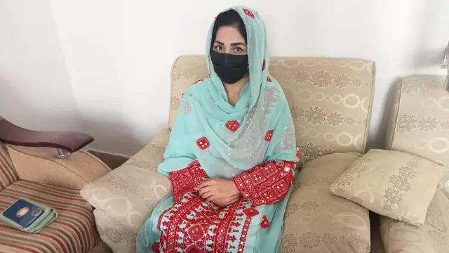 فوزیہ مینگل