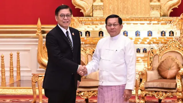  မစ္စတာ ဆီဟာဆတ် နဲ့ ဦးမင်းအောင်လှိုင်တွေ့ဆုံ