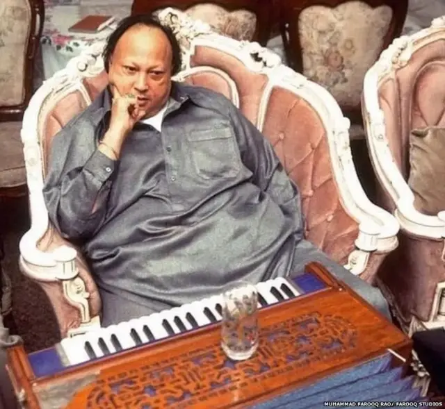 ਮੀਆਂ ਅਸਦ ਕਹਿੰਦੇ ਹਨ ਕਿ ਉਨ੍ਹਾਂ ਦਿਨਾਂ ਵਿੱਚ ਨੁਸਰਤ ਨੂੰ ਪ੍ਰਸਿੱਧੀ ਮਿਲੀ ਤਾਂ ਰਹਿਮਤ ਗ੍ਰਾਮੋਫ਼ੋਨ ਦਾ ਨਾਮ ਵੀ ਉੱਚਾ ਹੋਇਆ
