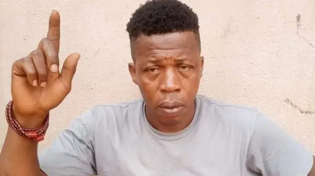 Akụkọ kwuru na ndị uweojii kpọrọ ya ka ọ bịa tie egwu na ngalaba ụlọorụ ha na-ebu agha megide otu nzuzo n'ụbọchị Fraịde 25 Ọktoba 2024.