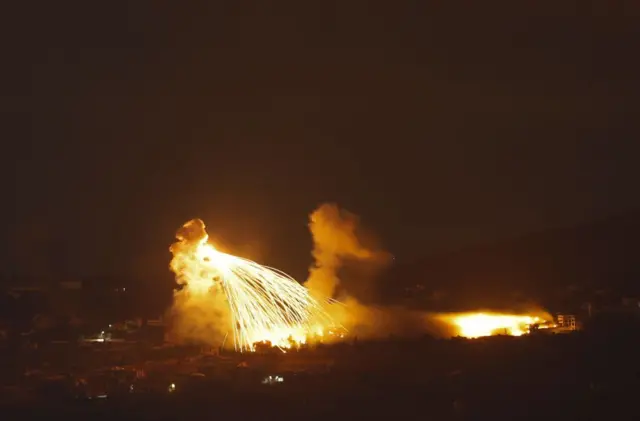 Militer Israel membombardir Lebanon dengan serangan udara, pada 30 September 2024.