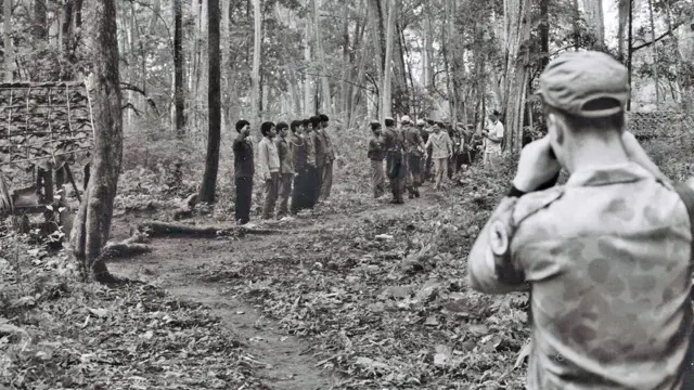 1992లో ఫుల్రో దళాల క్యాంపు