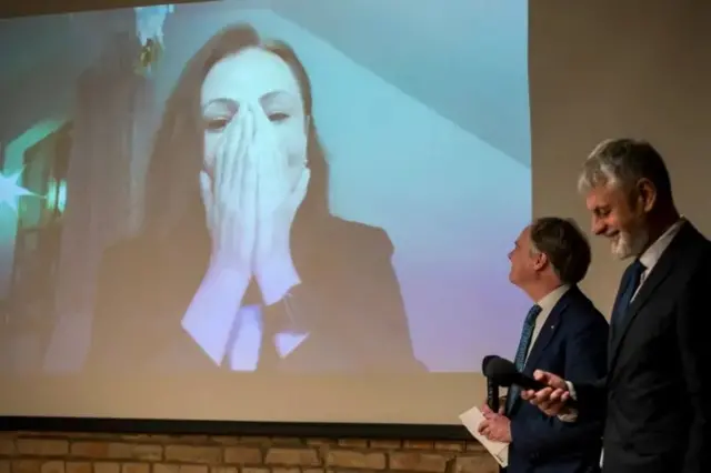 Письменниця Юлія Ілюха дізнається про свою перемогу у Книзі року BBC-2024 