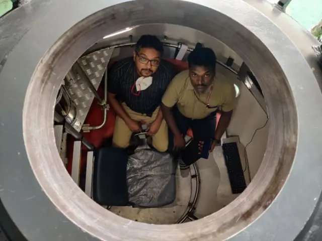 इस्रोचे शास्त्रज्ञ