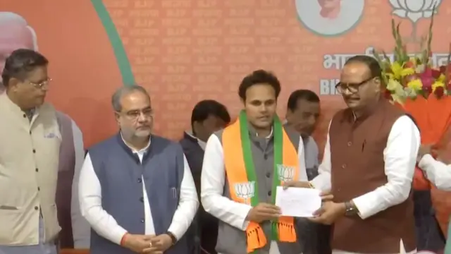 रितेश पांडे बसपा छोड़कर बीजेपी में शामिल हो गए हैं