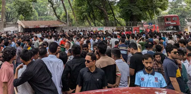 শাহরিয়ার আলম সাম্য হত্যার প্রতিবাদে বুধবার দুপুরে ঢাকা বিশ্ববিদ্যালয় ক্যাম্পাসে বিক্ষোভ করেছে ছাত্রদল