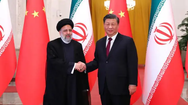 বেইজিংয়ে ইরানের প্রেসিডেন্ট ইব্রাহিম রাইসি ও চীনা প্রেসিডেন্ট শি জিনপিং, ১৪/০২/২০২৩