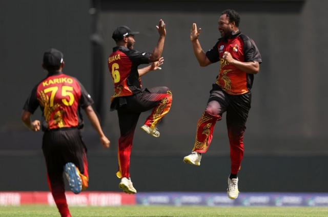 மேற்கிந்தியத் தீவுகளை திணறவைத்த பிஎன்ஜி