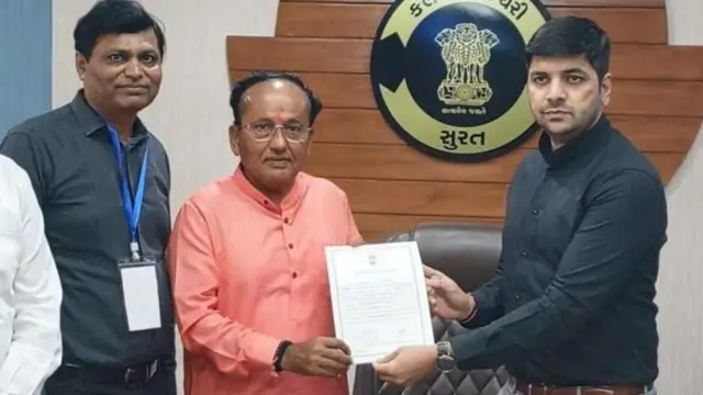 சூரத்: பாஜக வேட்பாளர் முகேஷ் தலால் போட்டியின்றி வெற்றி பெற்றது எப்படி? திருப்பங்கள் அரங்கேறியதன் பின்னணி