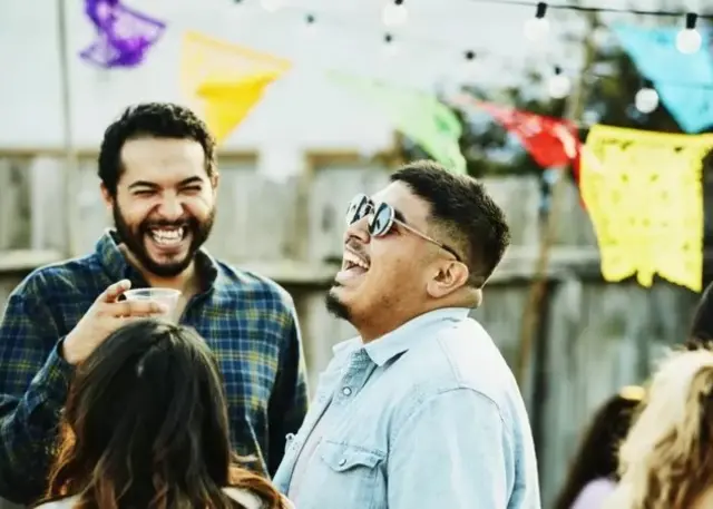 Des amis qui s'amusent