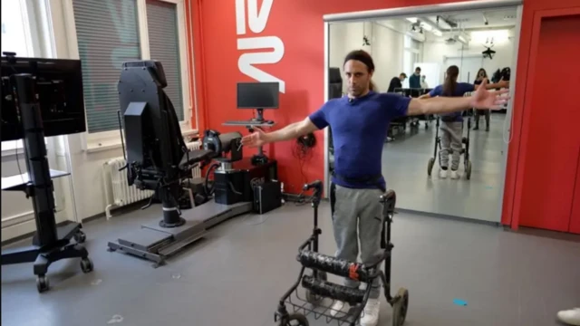 எலெக்ட்ரிக் பல்ஸ் சிகிச்சையால் செயலிழந்த கைகளை மீண்டும் உயிர்ப்பிக்க முடியுமா?