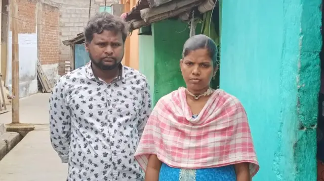 શેબિયા સૌરીપાલયમ તેમના પતિ સાથે