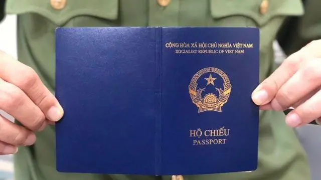 Vietnam passport