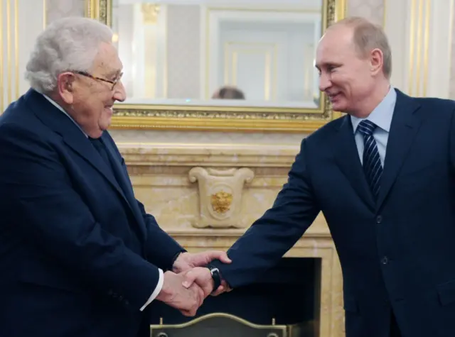 Легендарный американский государственный деятель Генри Киссинджер умер ...