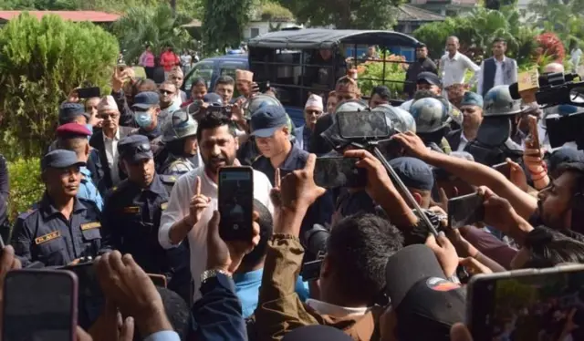 रास्वपा सभापति रवि लामिछाने