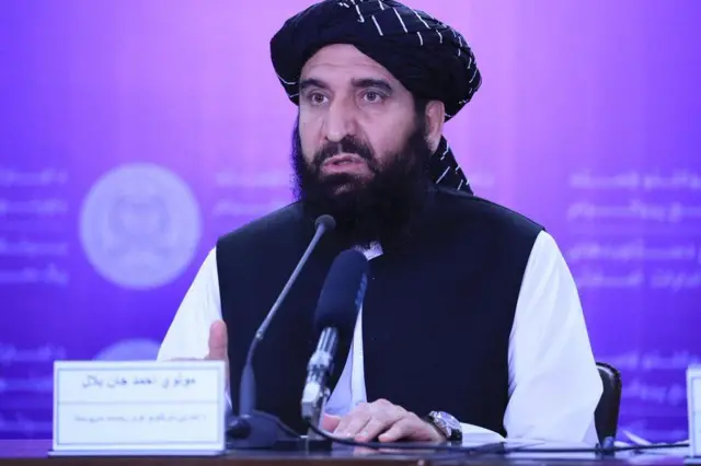 د امارتي شرکتونو لوی ریاست مشر مولوی احمد جان بلال د یو کلنو لاس ته راړونو د تشریح په پروګرام کې د خبرو پر مهال