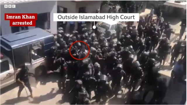 M. Khan arrêté par la police