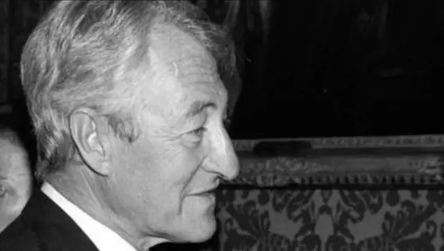 کچھ لوگ سوویت یونین کے لیے جاسوسی کرنے کے ان ان کی ایک برباد حکومت کے ساتھ وفاداری کو ایک ذاتی لگاؤ کے طور پر دیکھتے ہیں۔