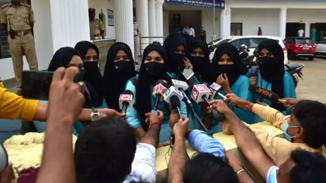 భారతదేశం, కర్ణాటక, విద్య, సంప్రదాయం, ముస్లిం, కాంగ్రెస్, బీజేపీ