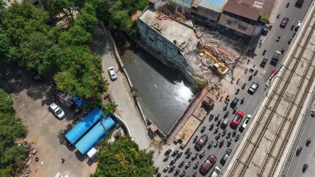 హైడ్రా కూల్చివేత