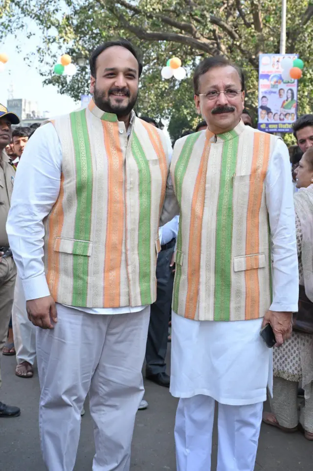 बाबा सिद्दीकी आणि झीशान सिद्दीकी