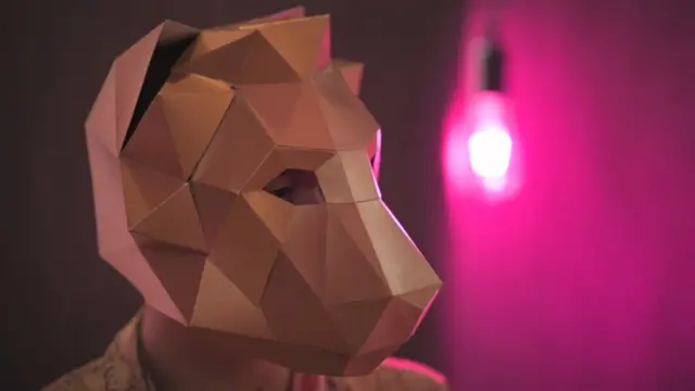 เสี่ยว จุ้ย ทำงานในแก๊ง “หลอกเชือดหมู” มานานหลายปี