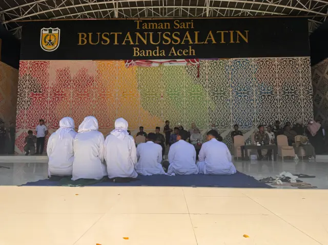 hukuman cambuk, syariat islam, qanun jinayah