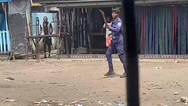 Umupolisi wa DR Congo afite umuhoro