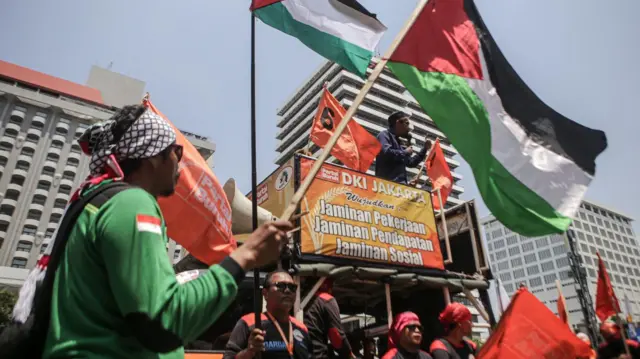 Hamas Palestina: Dukungan dan bantuan korban perang di Gaza dari