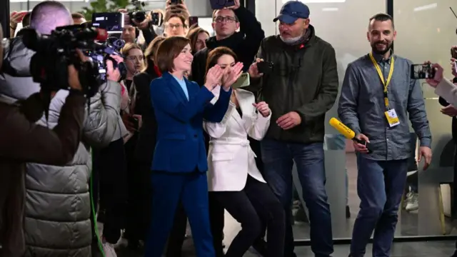 Майя Санудунун тарапташтары майрамдай башташты