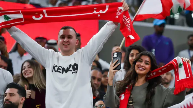جانب من الجمهور اللبناني في قطر