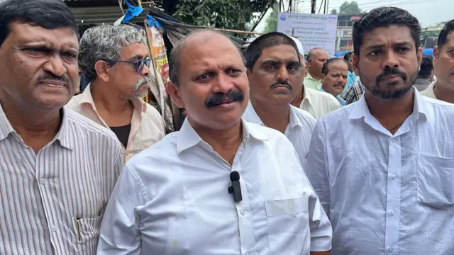 भाजपचे स्थानिक नेते आणि मोहोने ग्रामस्थ मंडळाचे अध्यक्ष सुभाष पाटील