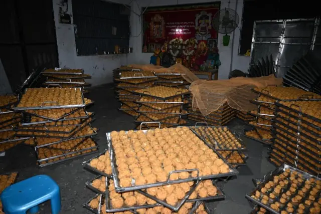 ప్రసాదాల తయారీ