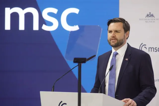 جِیدی ونس، معاون رئیسجمهور آمریکا، در سخنرانی روز گذشته خود ضمن انتقاد از دموکراسیهای اروپایی، هشدار داد که اروپا باید «به شکلی جدی» نقش خود را در حوزه دفاعی افزایش دهد