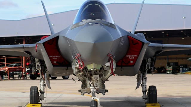 డోనల్డ్ ట్రంప్, నరేంద్రమోదీ, భారత్- అమెరికా సంబంధాలు, పన్నులు, రక్షణ ఒప్పందాలు, టెక్నాలజీ