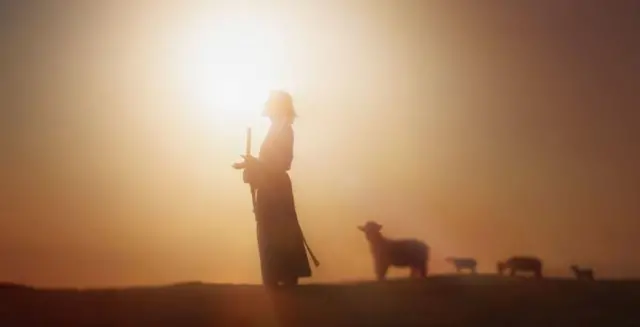 Mchungaji Yesu Kristo anachunga kondoo