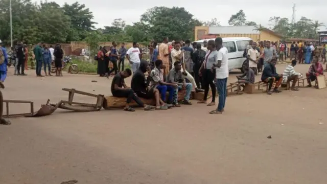 Awọn akẹkọọ taku si oju popo