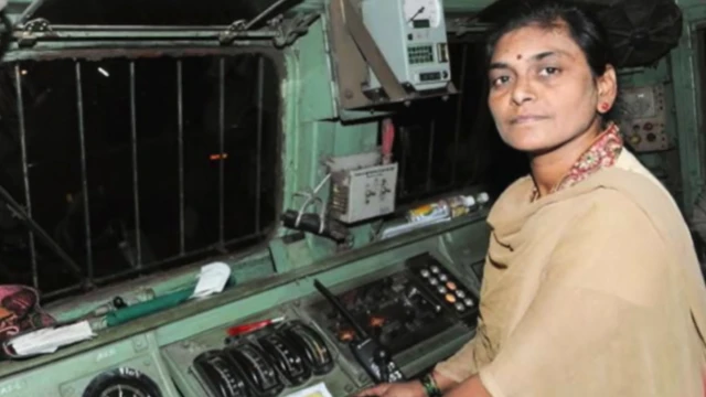 સુરેખા યાદવ, સેન્ટ્રલ રેલવે, ઇન્ડિયન રેલવે, ભારત તથા એશિયાનં પ્રથમ મહિલા લોકો પાઇલટ, બીબીસી ગુજરાતી